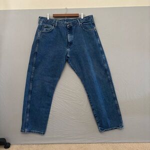 Wrangler Relaxed Blue Jeans with Classic Styling
